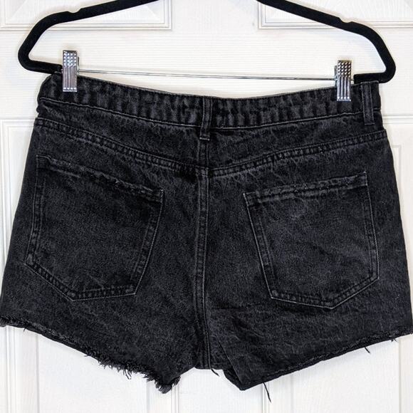 Forever 21 Black Distressed Four Button Closure Denim Shorts Size 29 - Picture 12 of 12